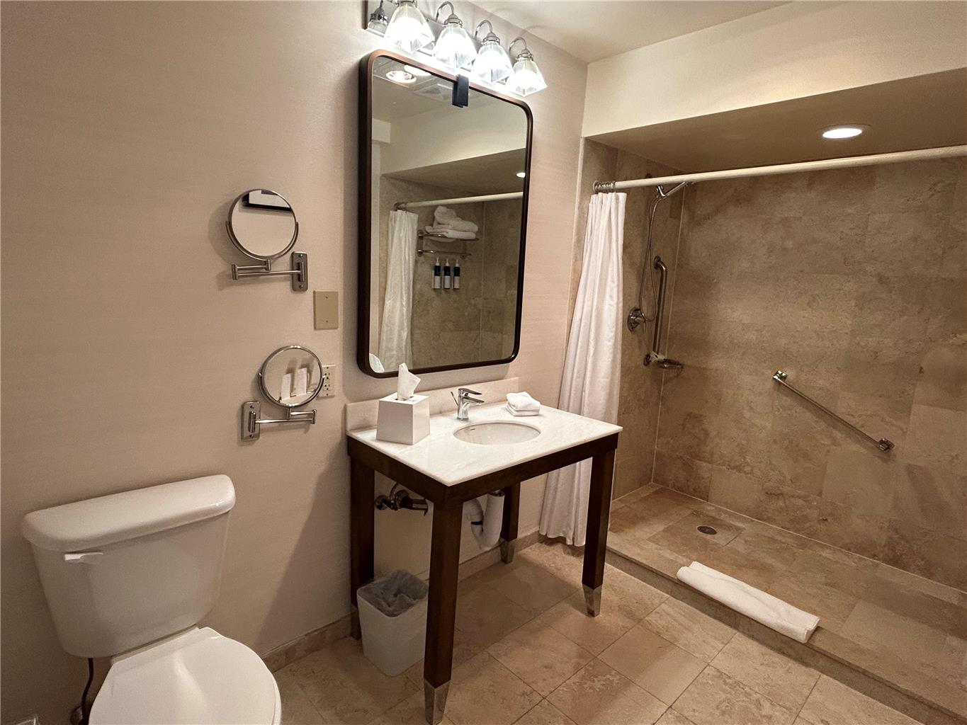 Best Western Premier Plainview-Long Island Hotel Image