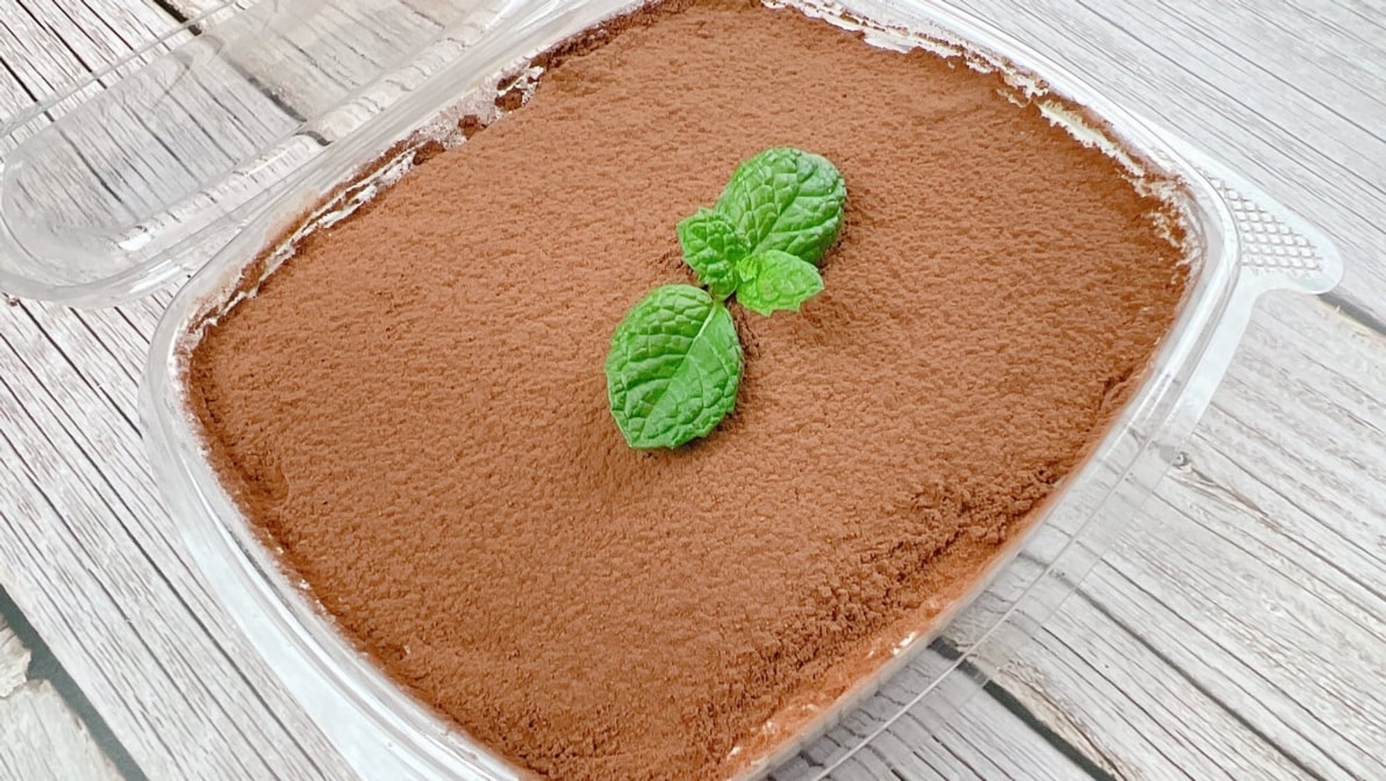 Tiramisu Dessert Box 16 oz