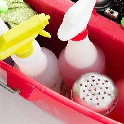 T&amp;B Cleaning Services Logo