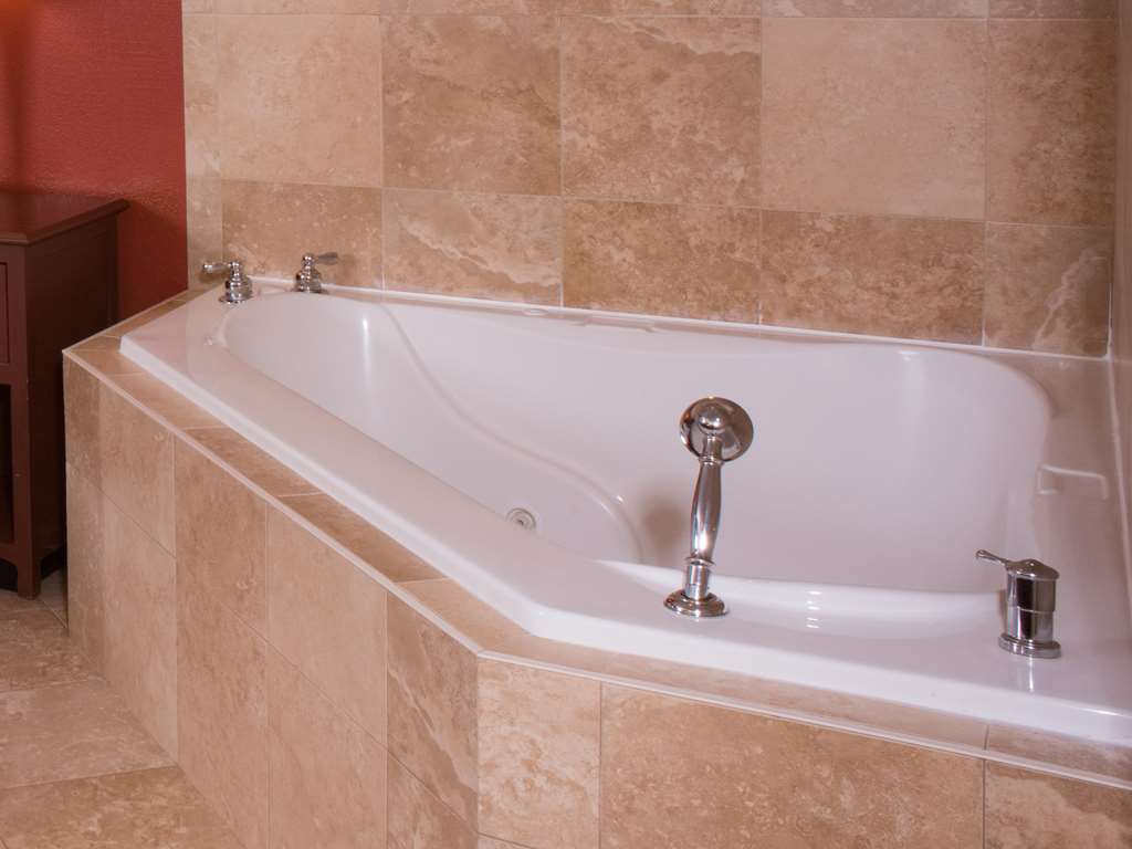 Hampton Inn & Suites Woodstock, VA Image