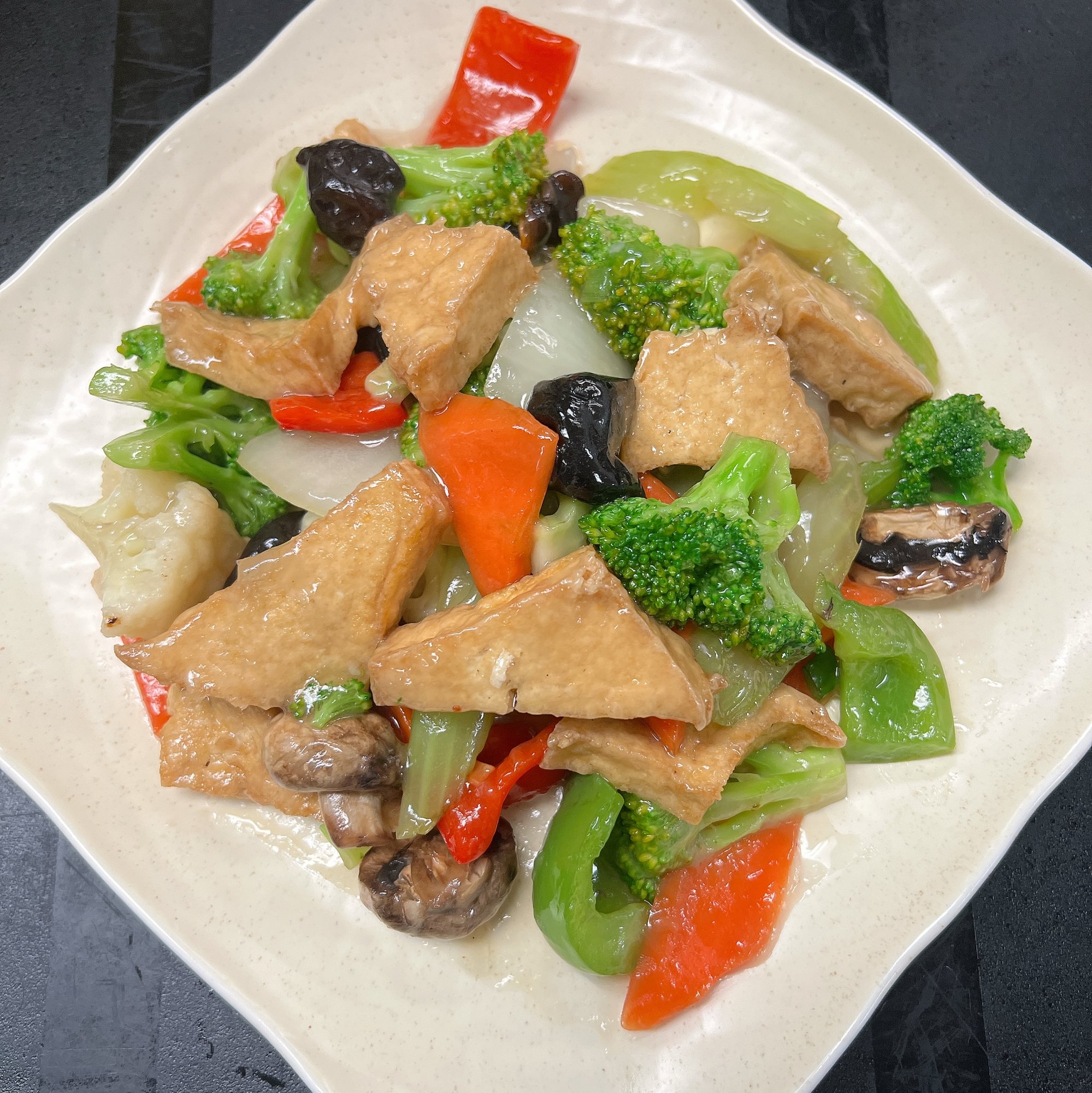 Mixed Vegetables with Beancurd 时菜豆腐