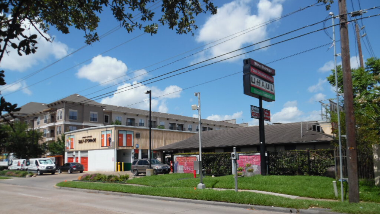 U-Haul Storage Voss Rd at Westheimer Photo