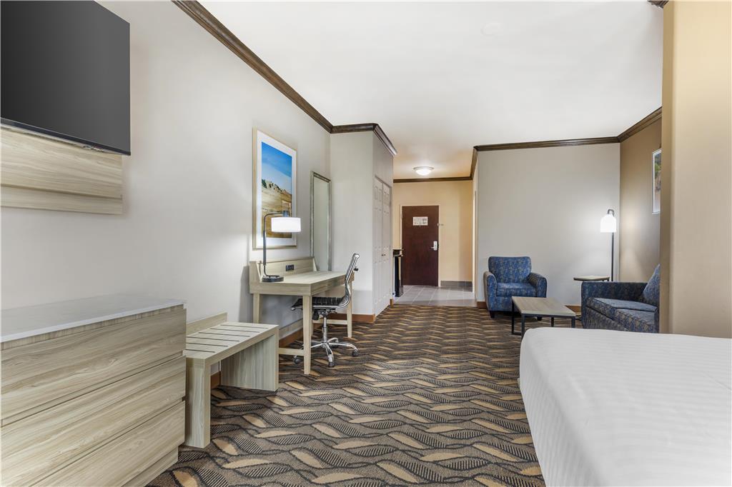 Best Western Red River Inn & Suites Image