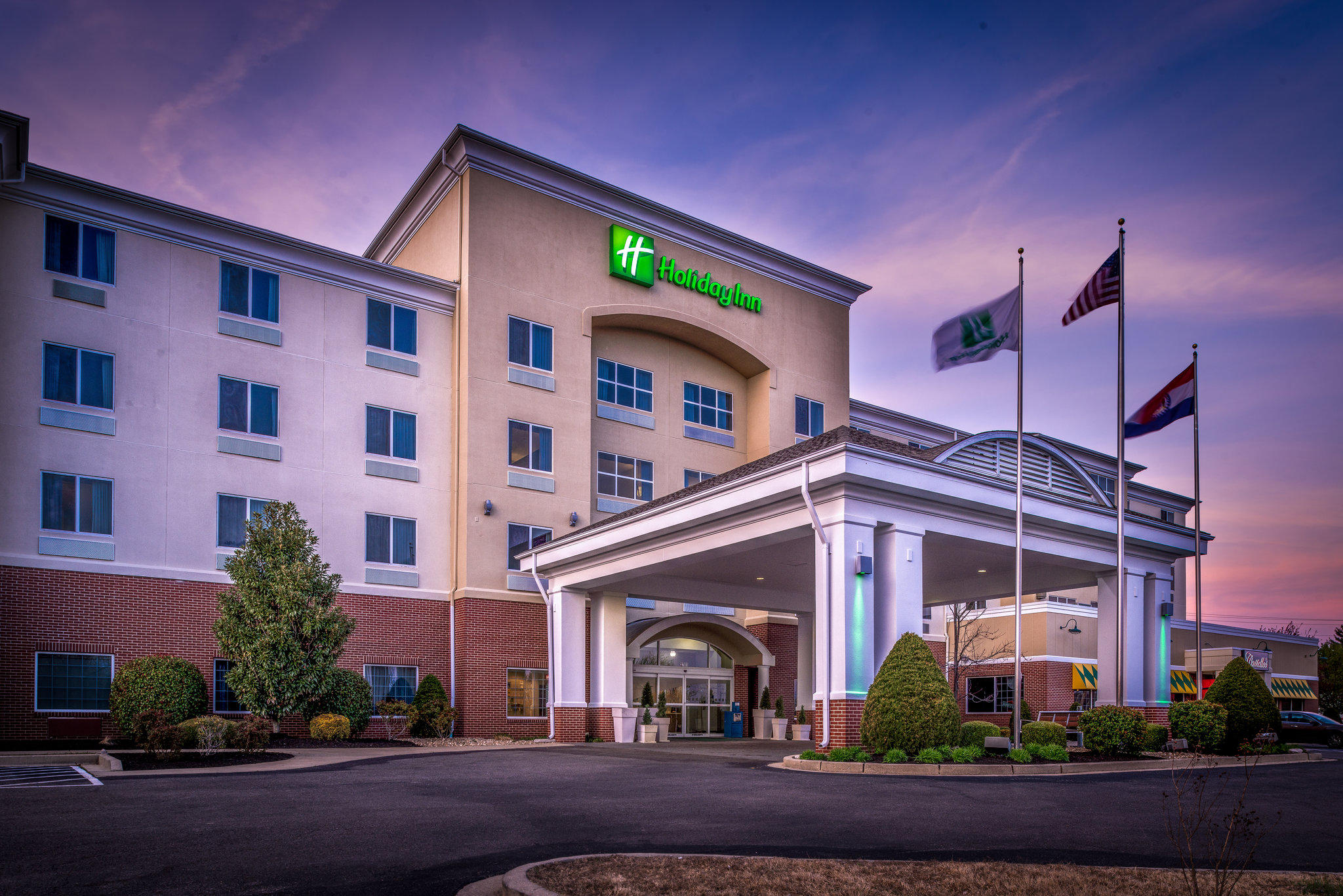 Holiday Inn Poplar Bluff Photo