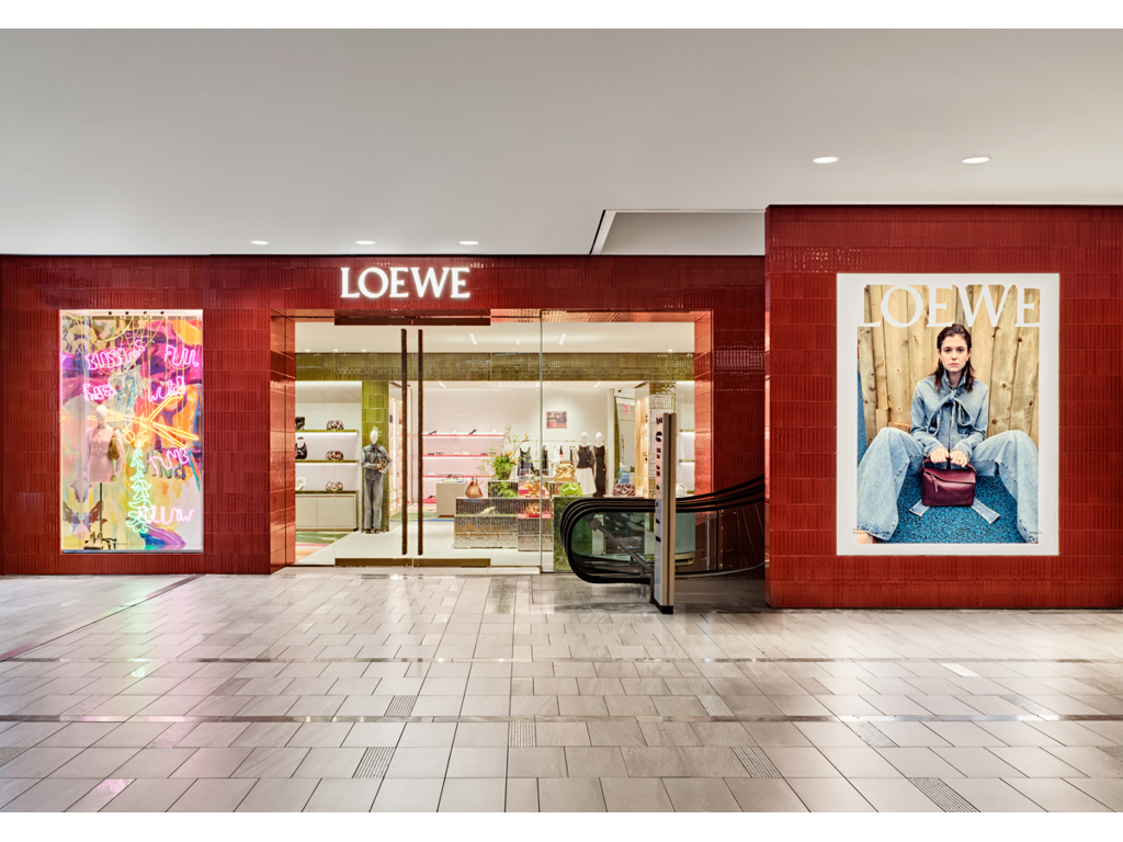 LOEWE Copley Place Image