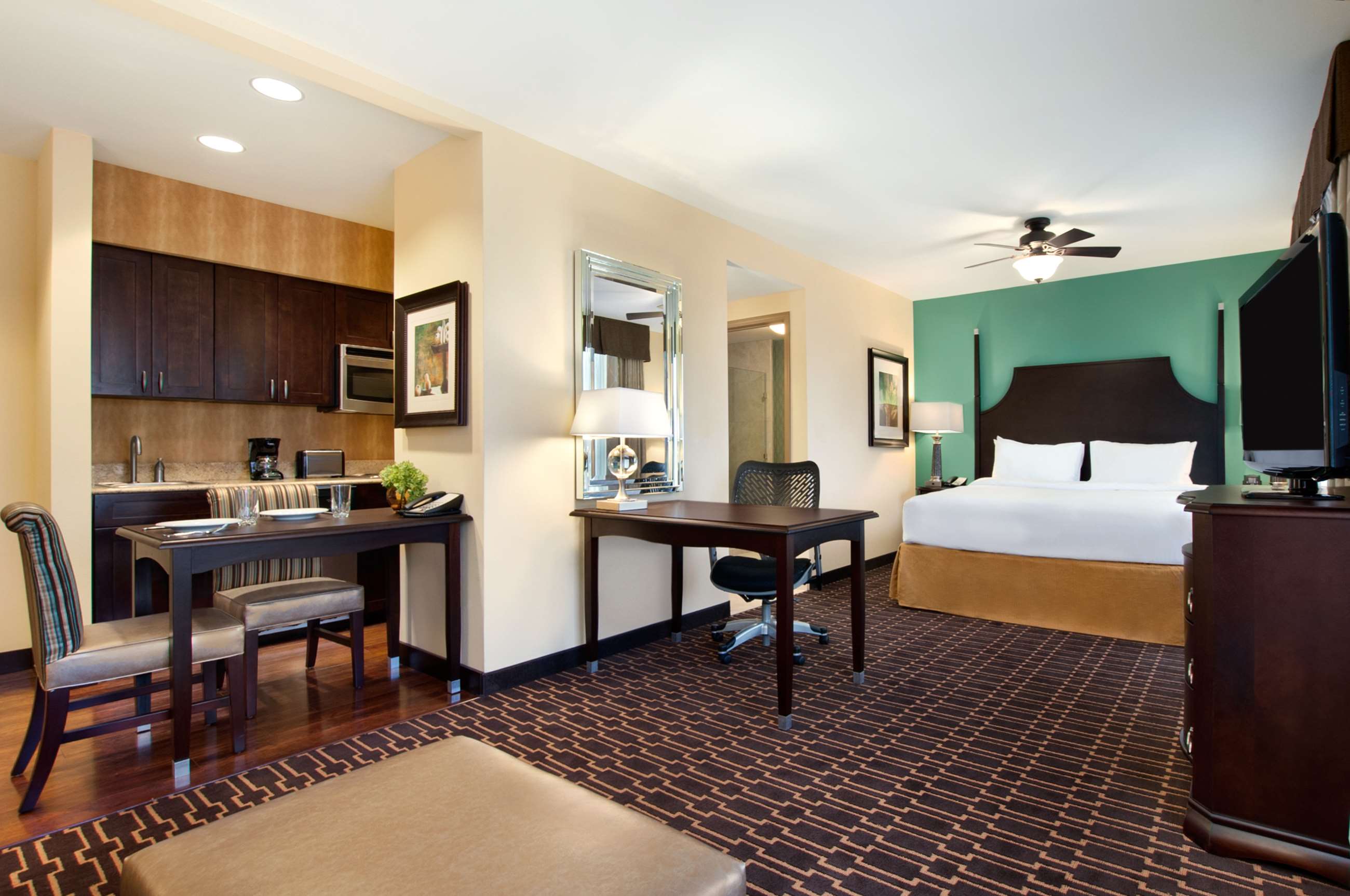 Guest room