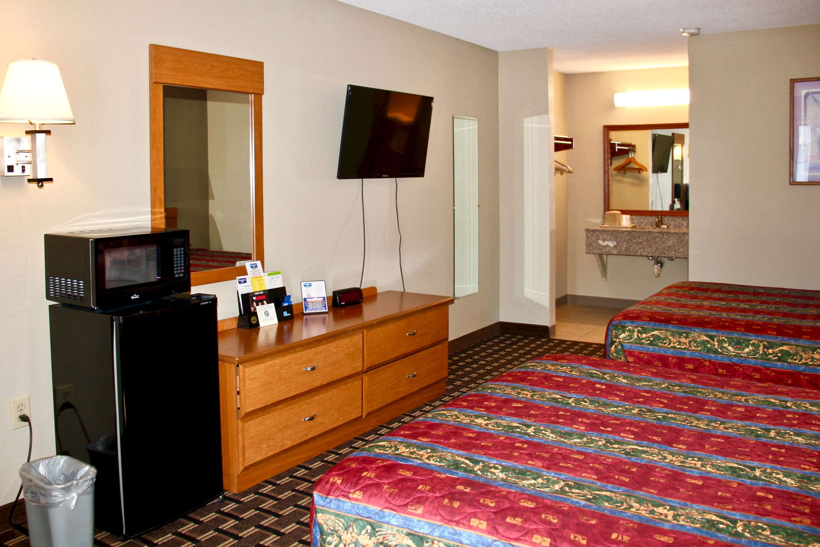 Rodeway Inn University Area Photo