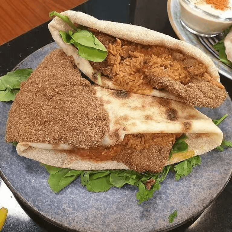 Fried Beef Liver Sandwich - رغيف كبدة بالردة