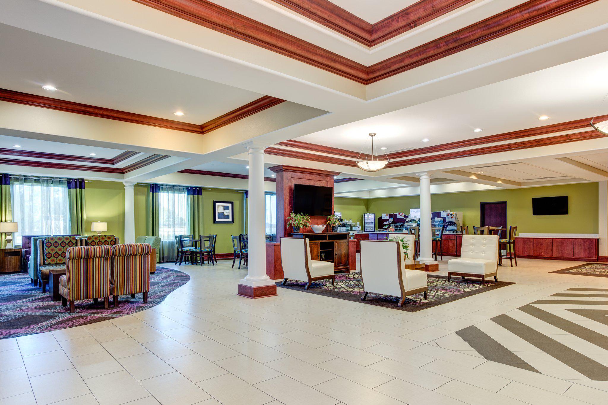 Holiday Inn Express & Suites Raceland - Highway 90 Photo