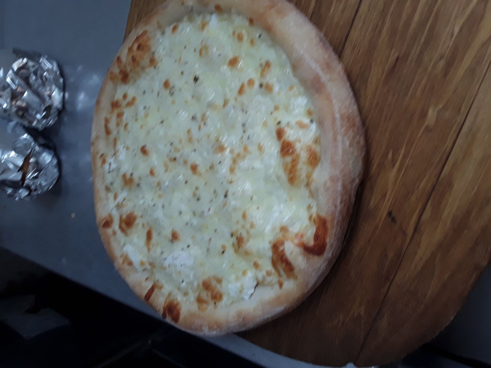 White Pizza (10" Personal Pizza)