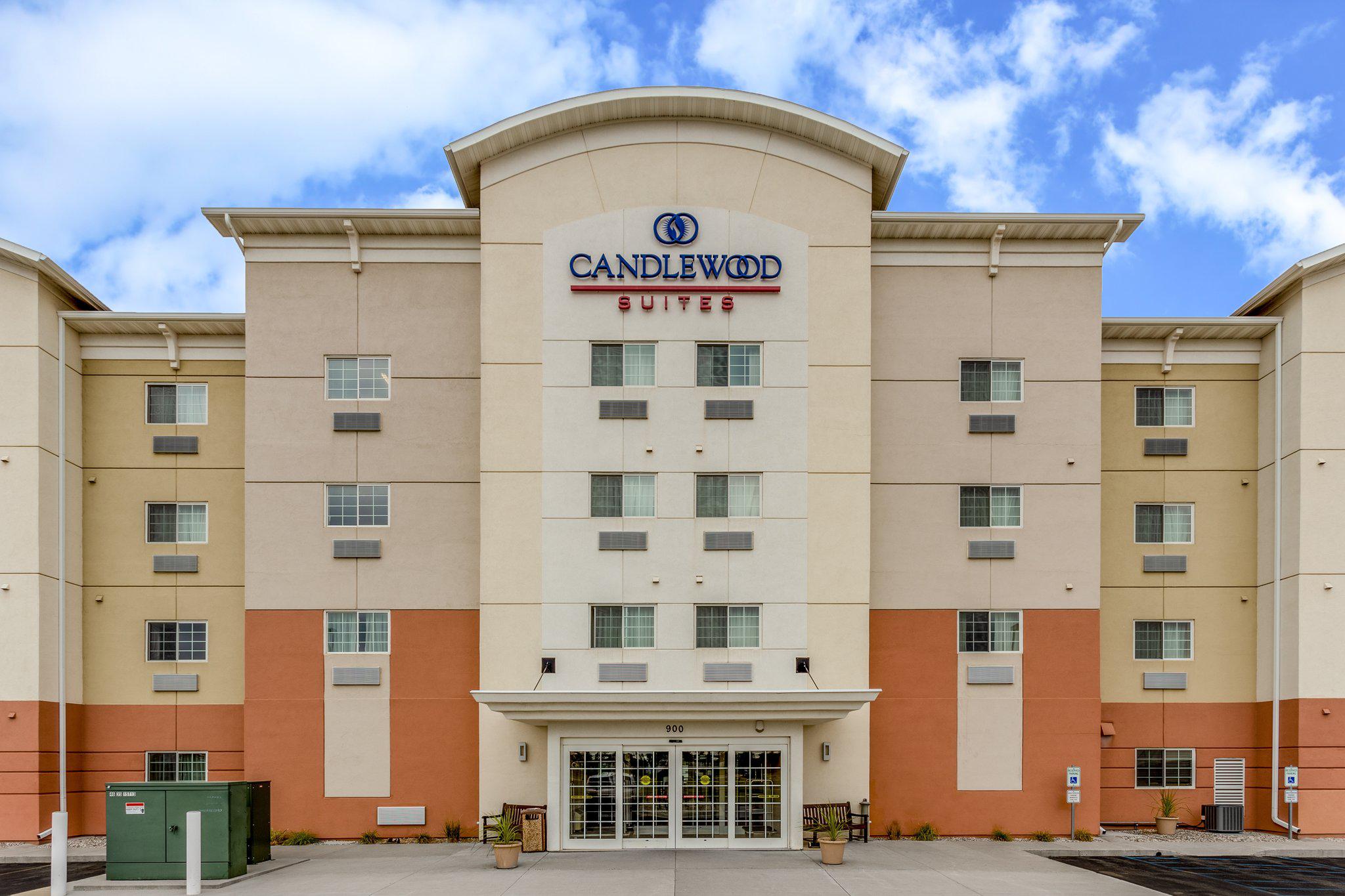 Candlewood Suites Minot Photo