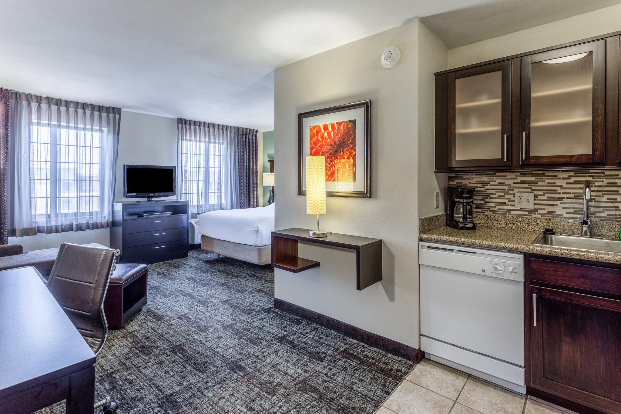 Staybridge Suites Davenport Photo