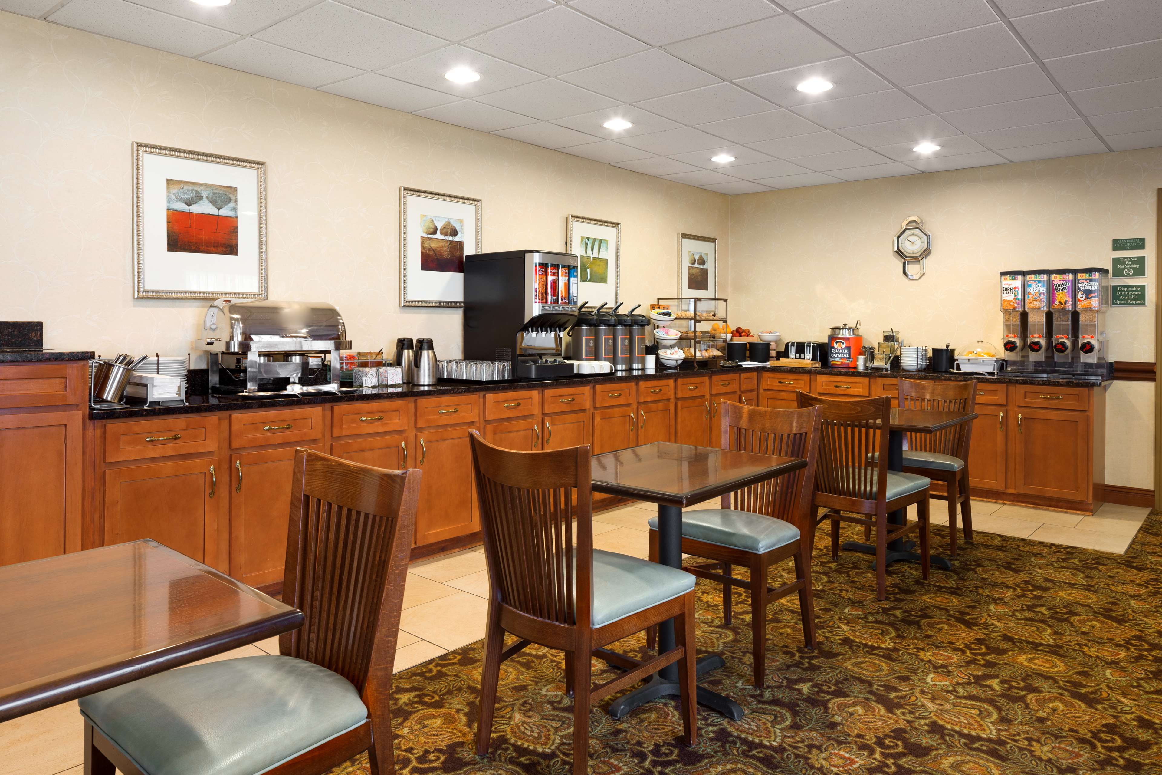 Country Inn & Suites by Radisson, Toledo South, OH Photo