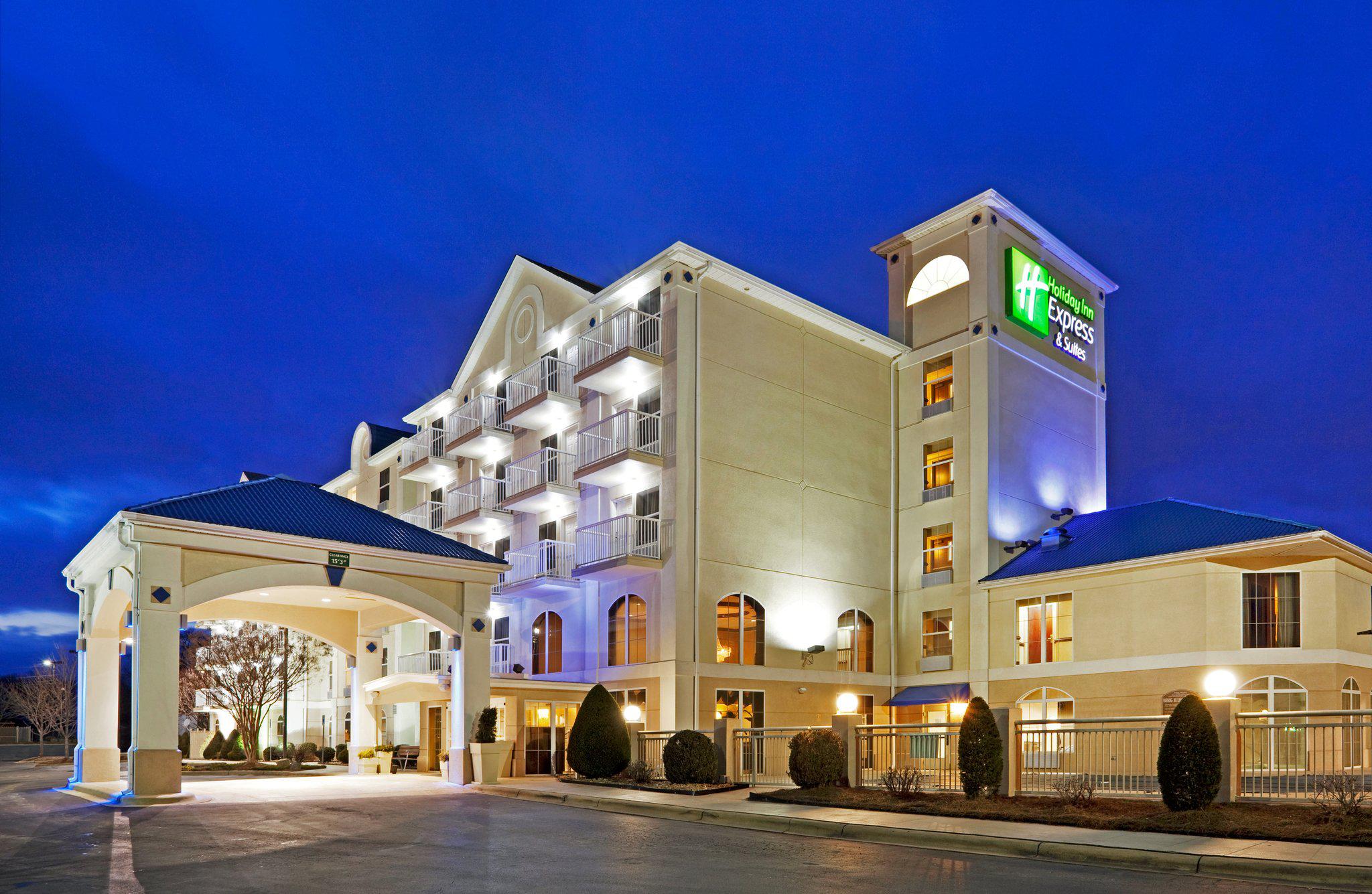 Holiday Inn Express & Suites Asheville SW - Outlet Ctr Area Photo