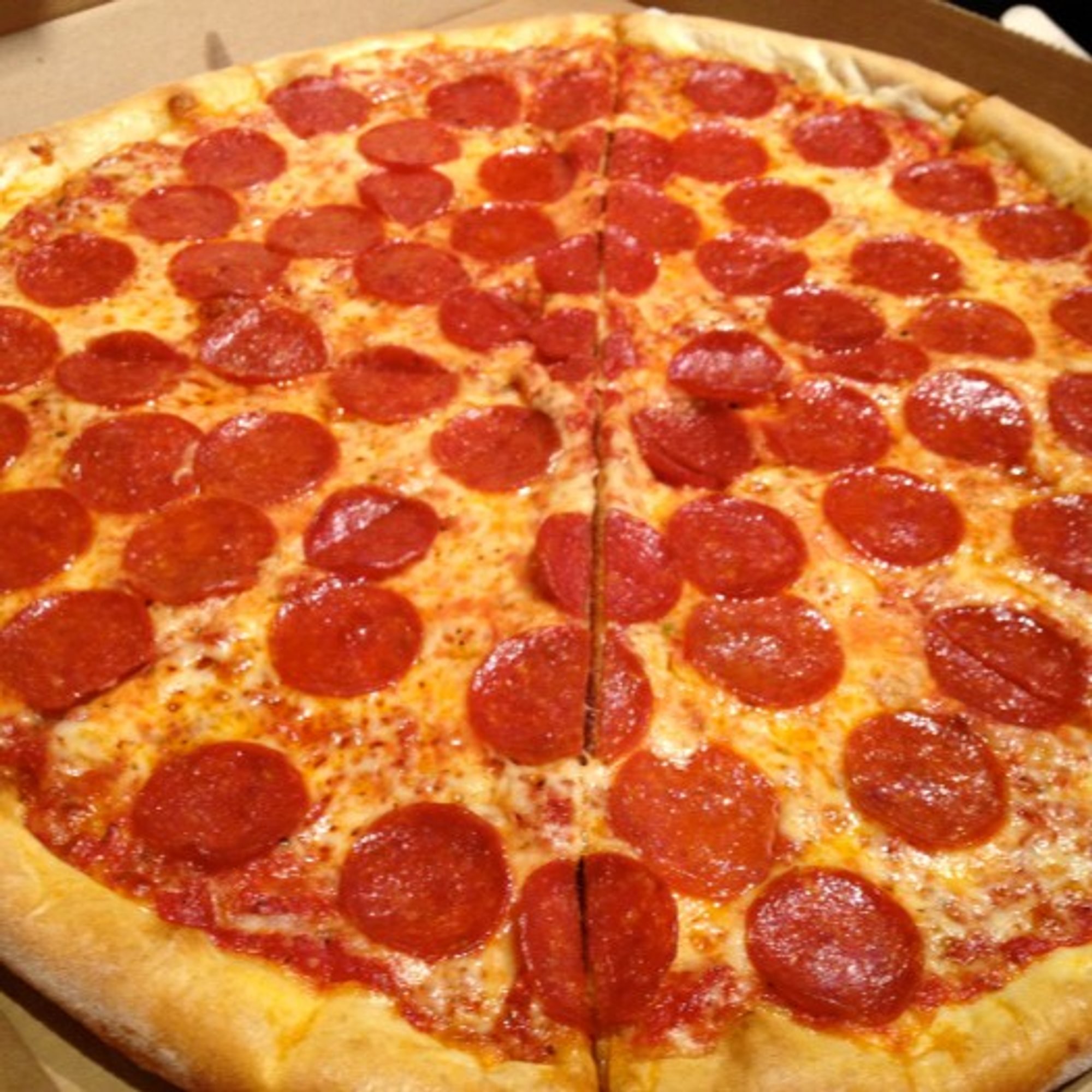 GameDay Special #2 (6=14"pizzas, 2garlicKnots)