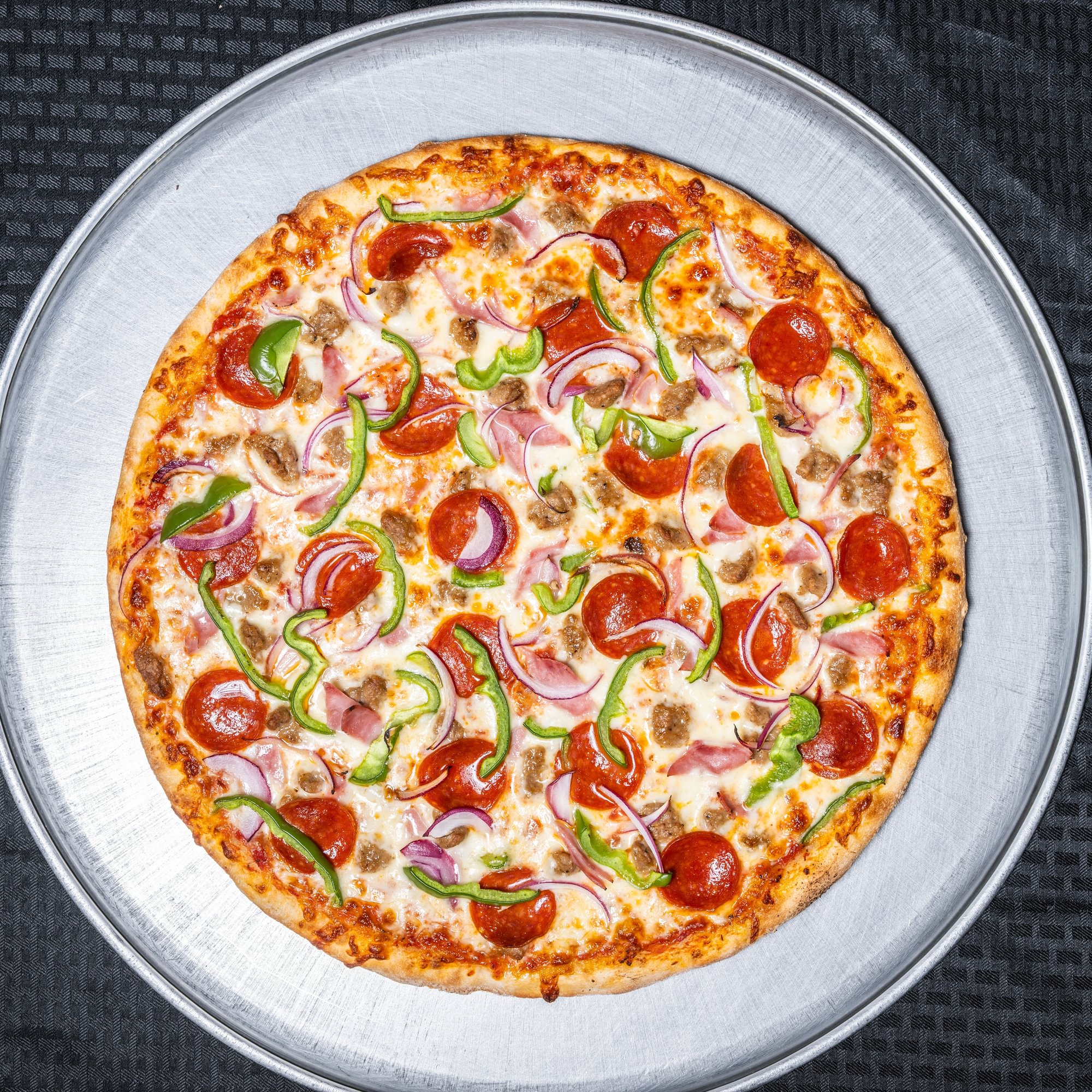 Deluxe Pizza