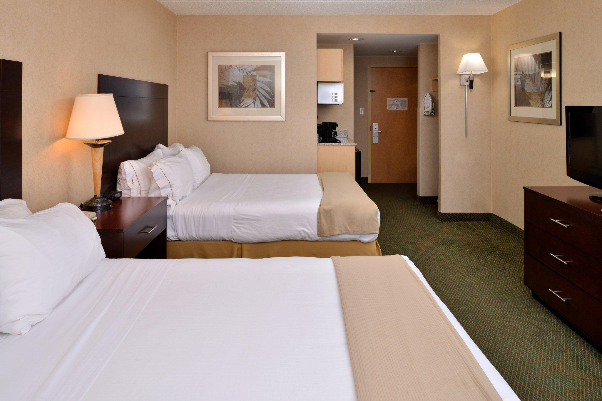 Holiday Inn Express & Suites Ocean City Photo