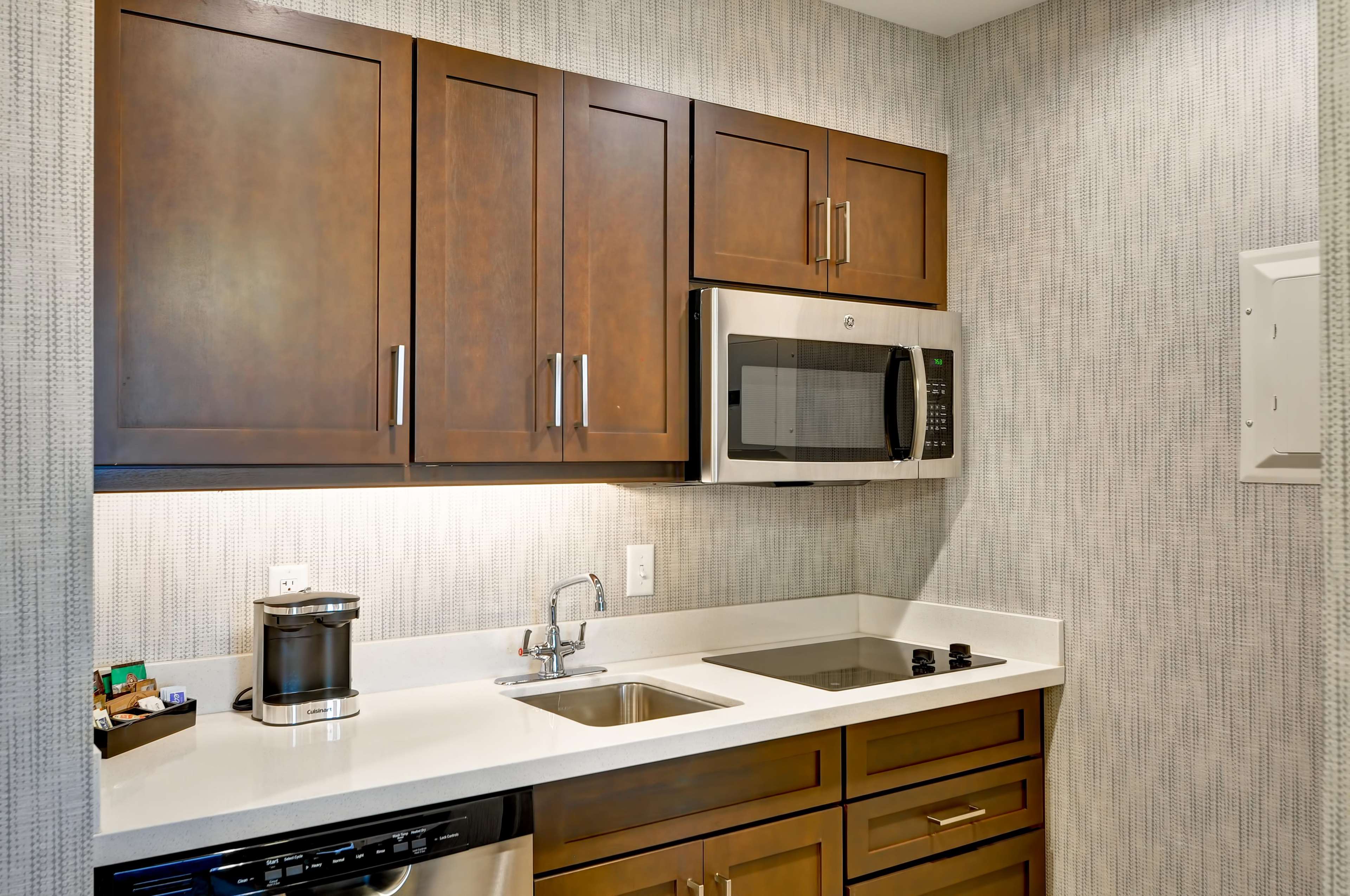 Homewood Suites by Hilton Schenectady Photo