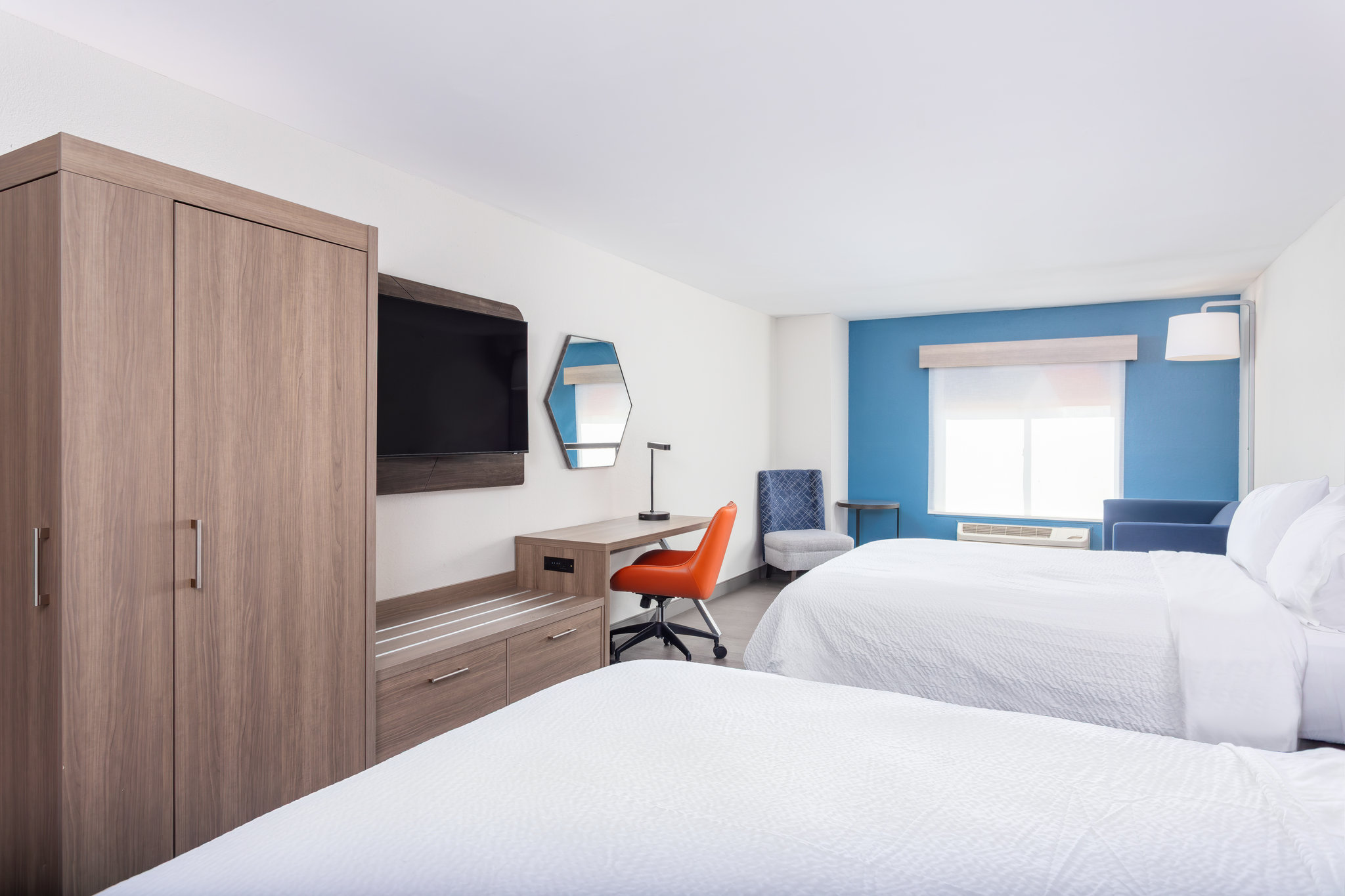 Holiday Inn Express & Suites Lancaster by IHG Image