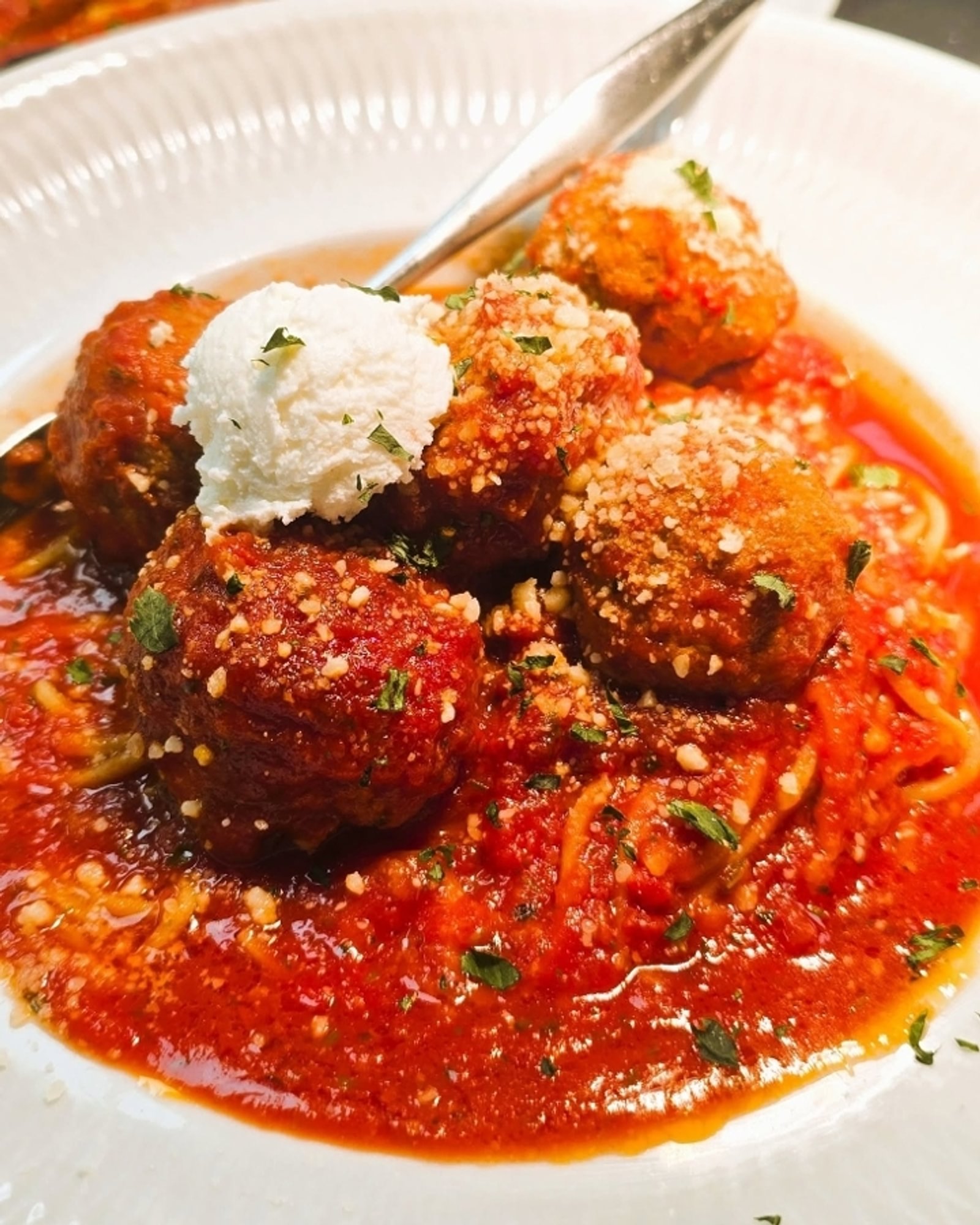 Spaghetti & Meatballs