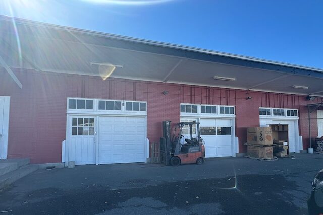 Building 5c | 3,240 RSF | 381 Broadway, Menands (Currently Rented) NY 12204