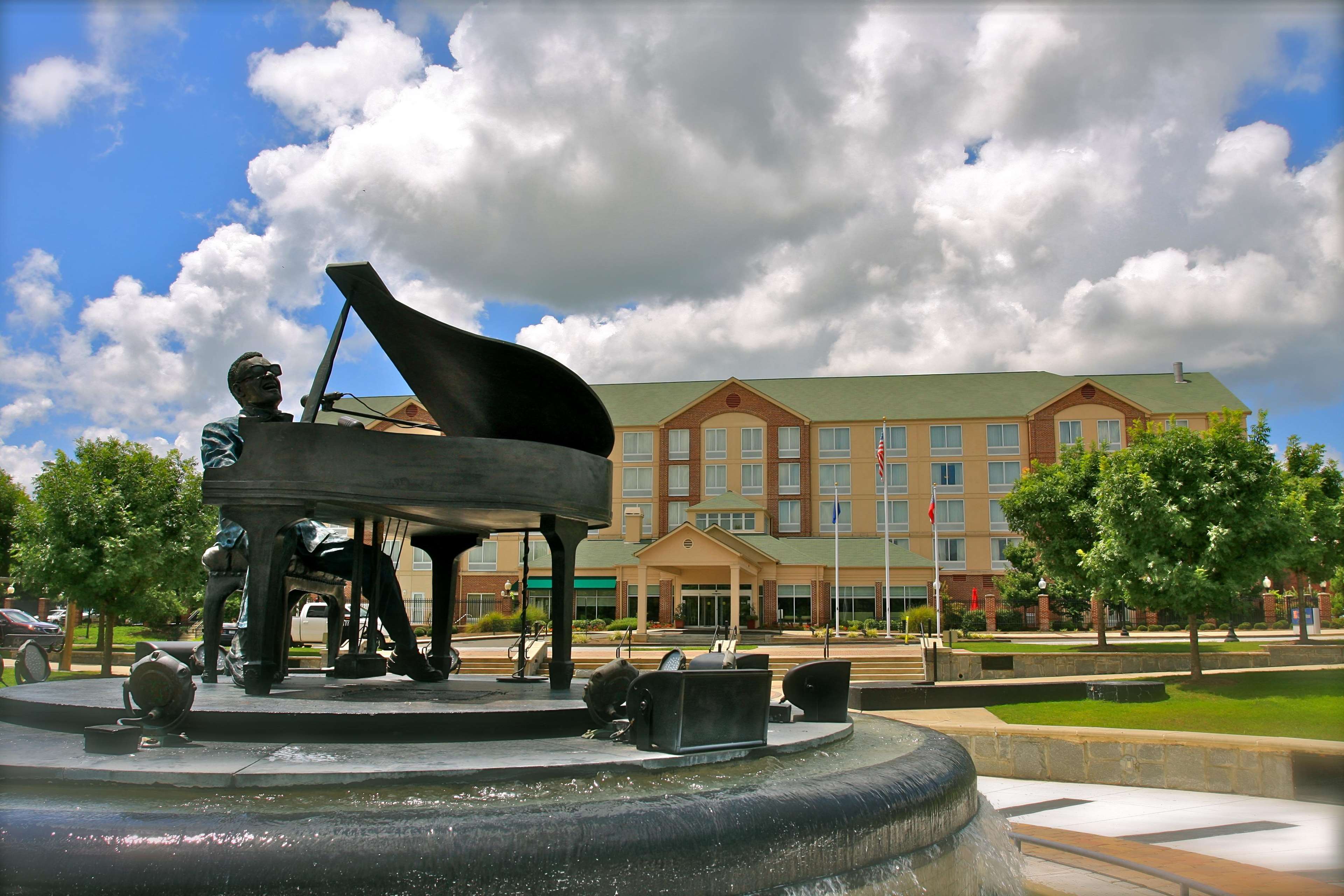 Hilton Garden Inn Albany Photo