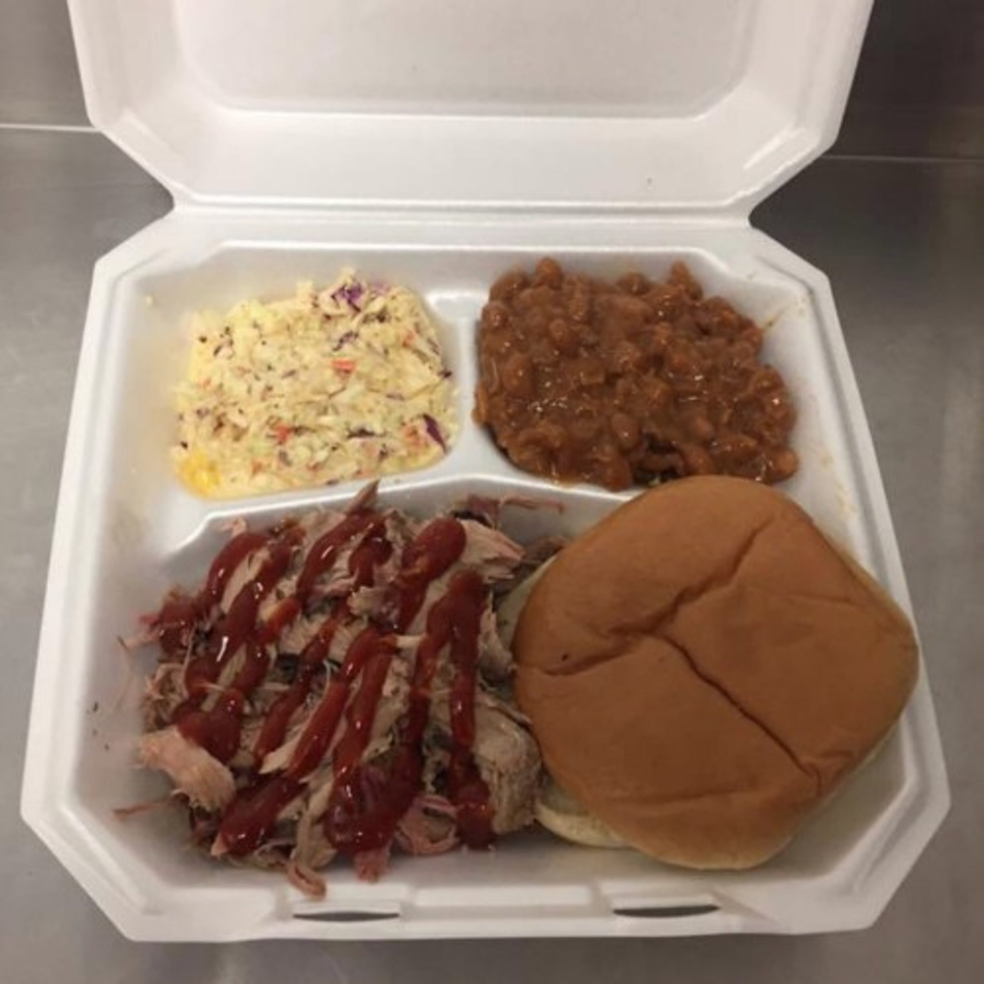 BBQ Plate W/3 Sides