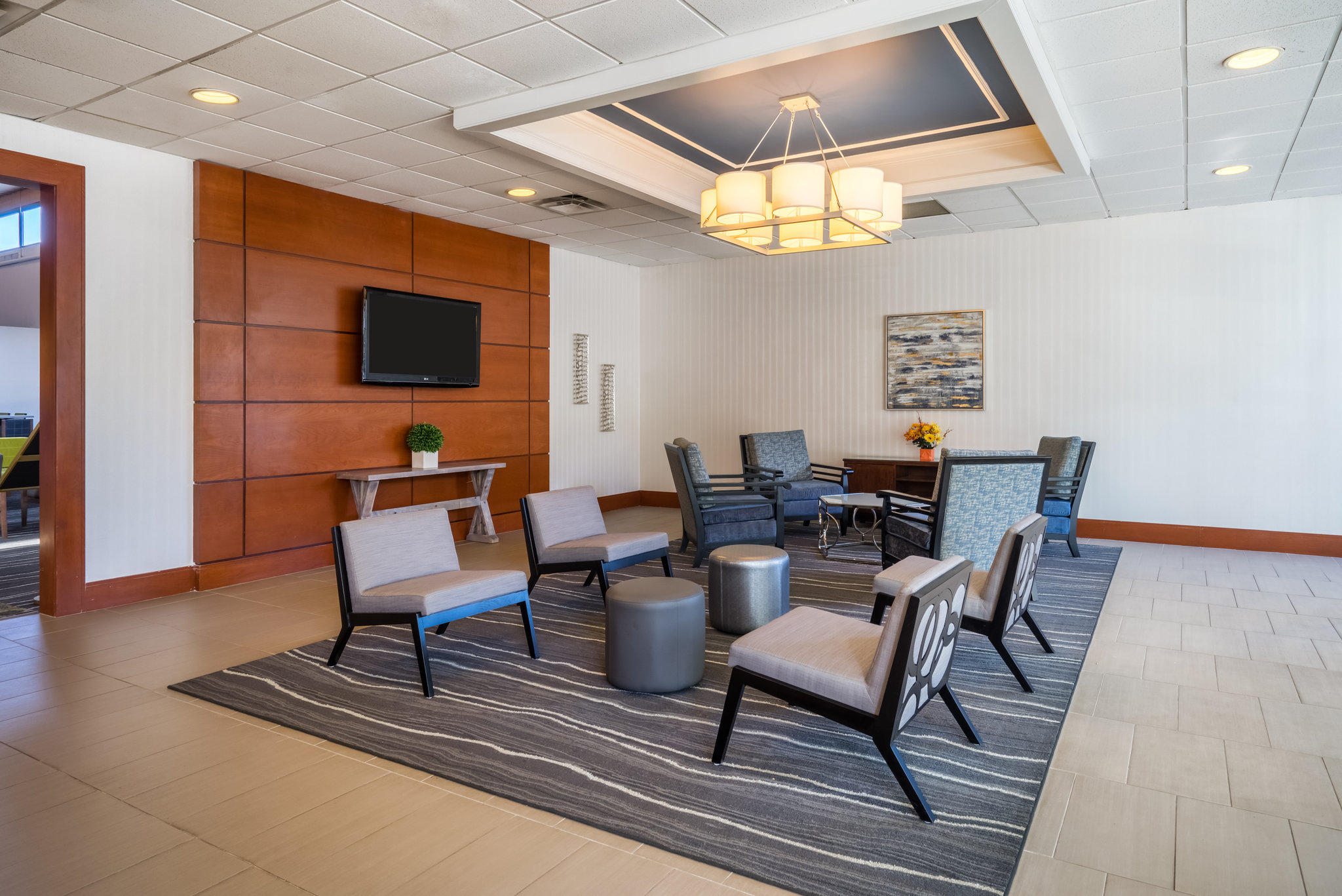 Holiday Inn Mansfield-Foxboro Area Photo