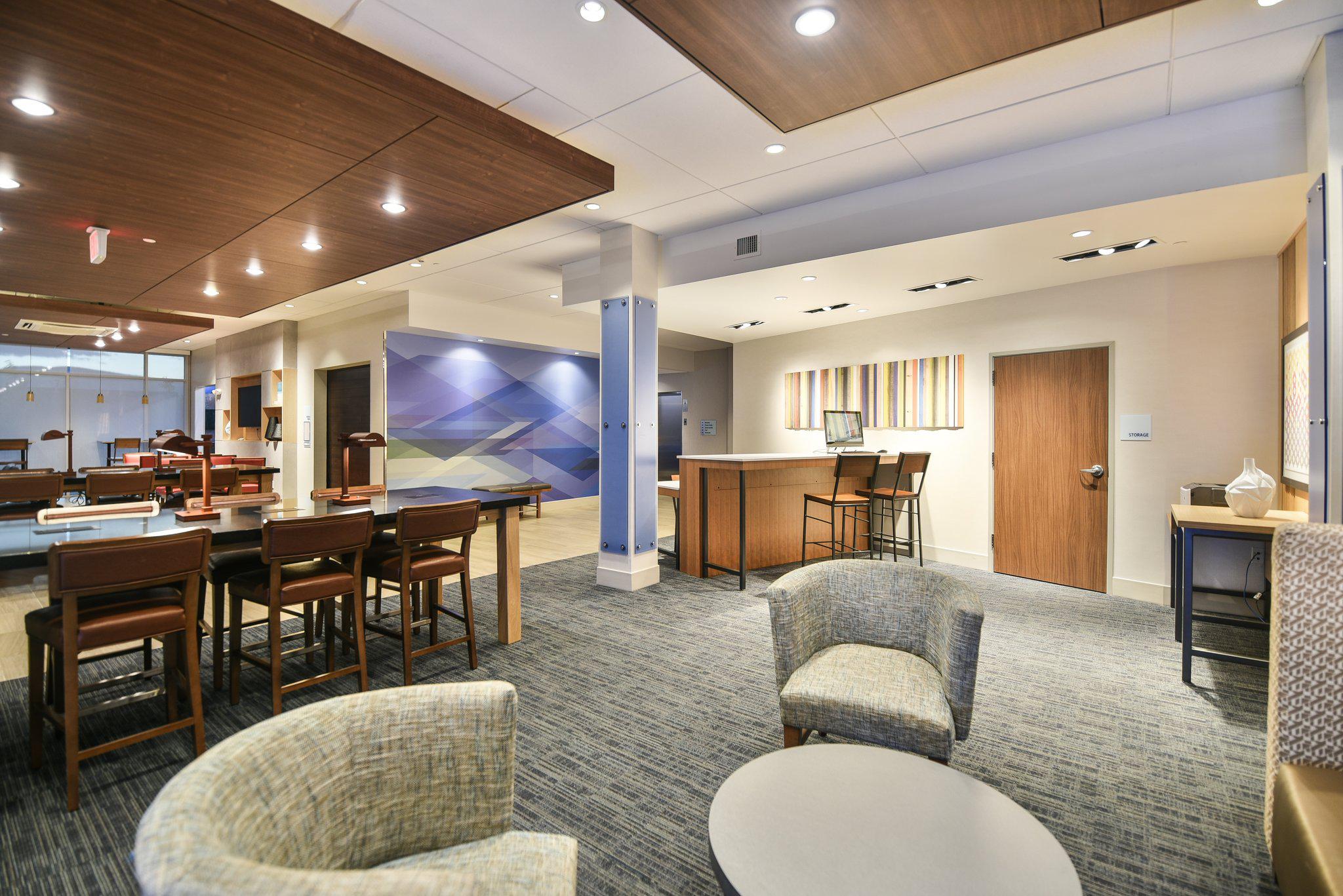 Holiday Inn Express & Suites Lehi - Thanksgiving Point Photo