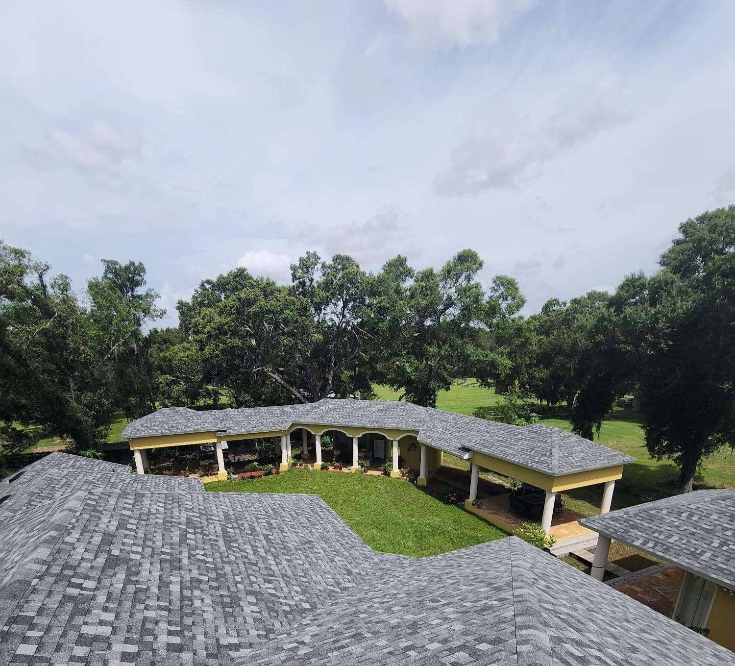 Veterans Roofing & Property Maintenance Image