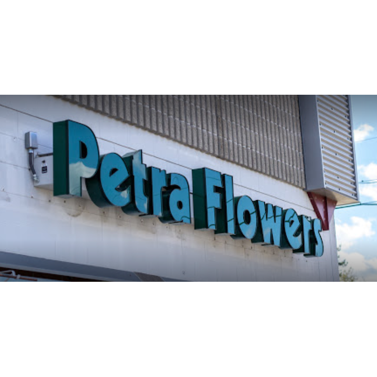 Petra Flowers Logo