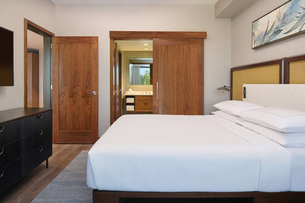 Hilton Grand Vacations Club Maui Bay Villas Image