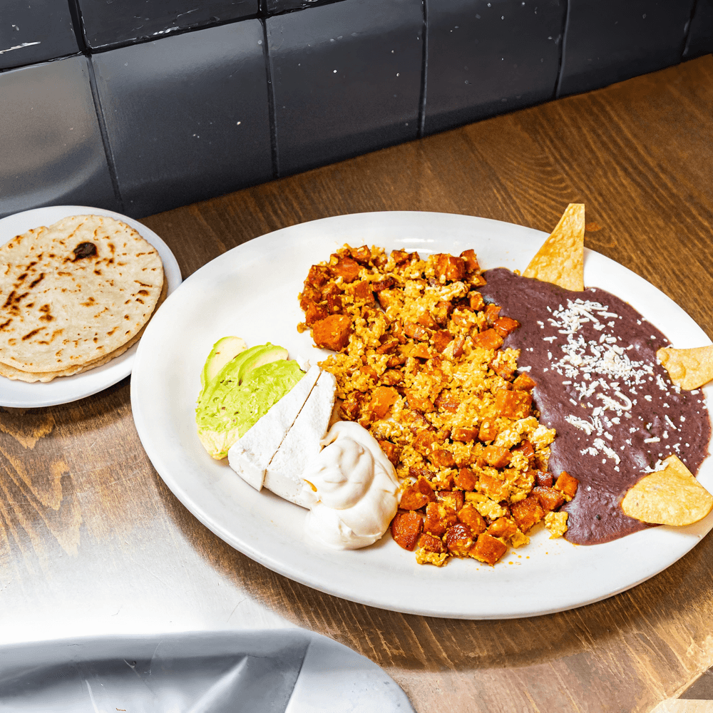 Huevos Con Chorizo