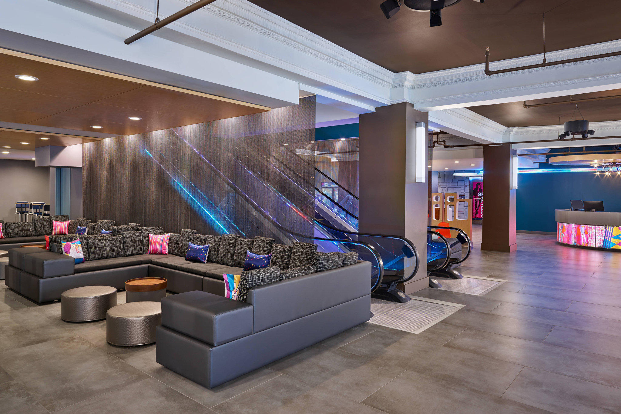 Aloft Houston Downtown Photo