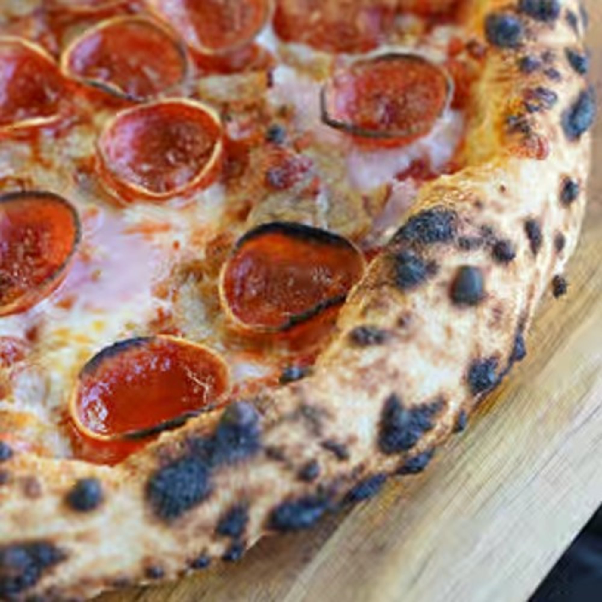 14 Inch and 1 Topping