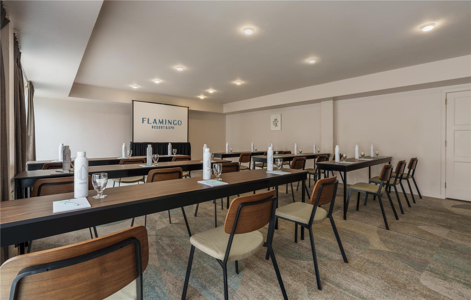 Flamingo Resort and Spa Santa Rosa Sonoma, Tapestry by Hilton Image