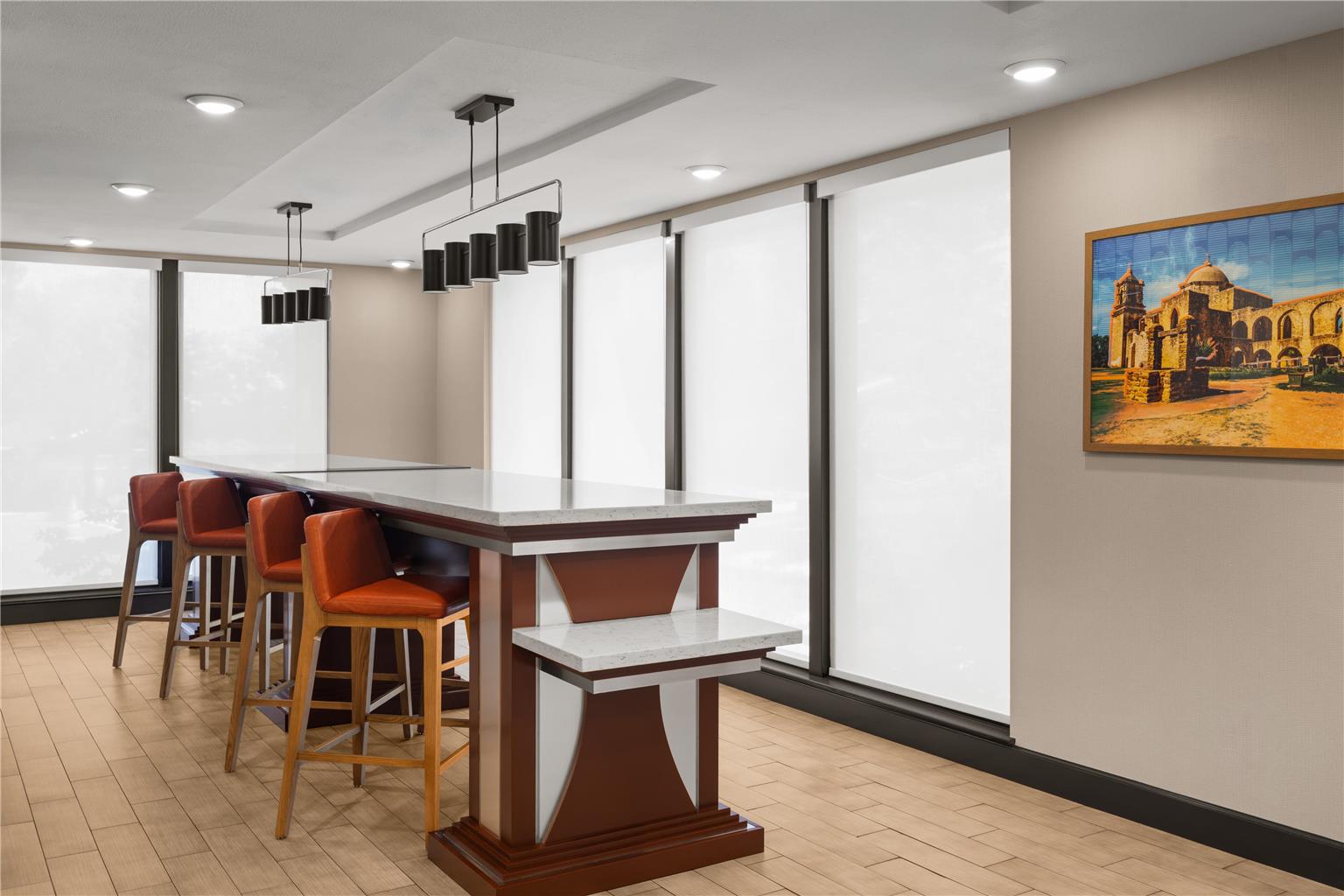 Hampton Inn & Suites Mountain View Image
