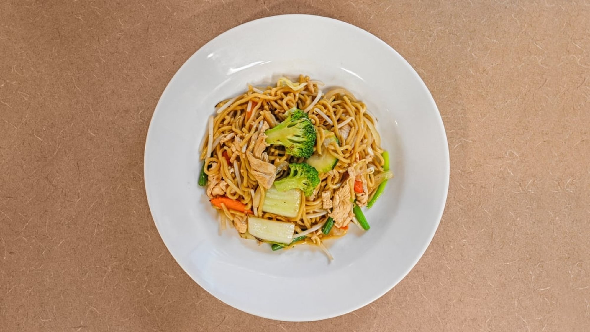 Lunch: Pad Mie Sua