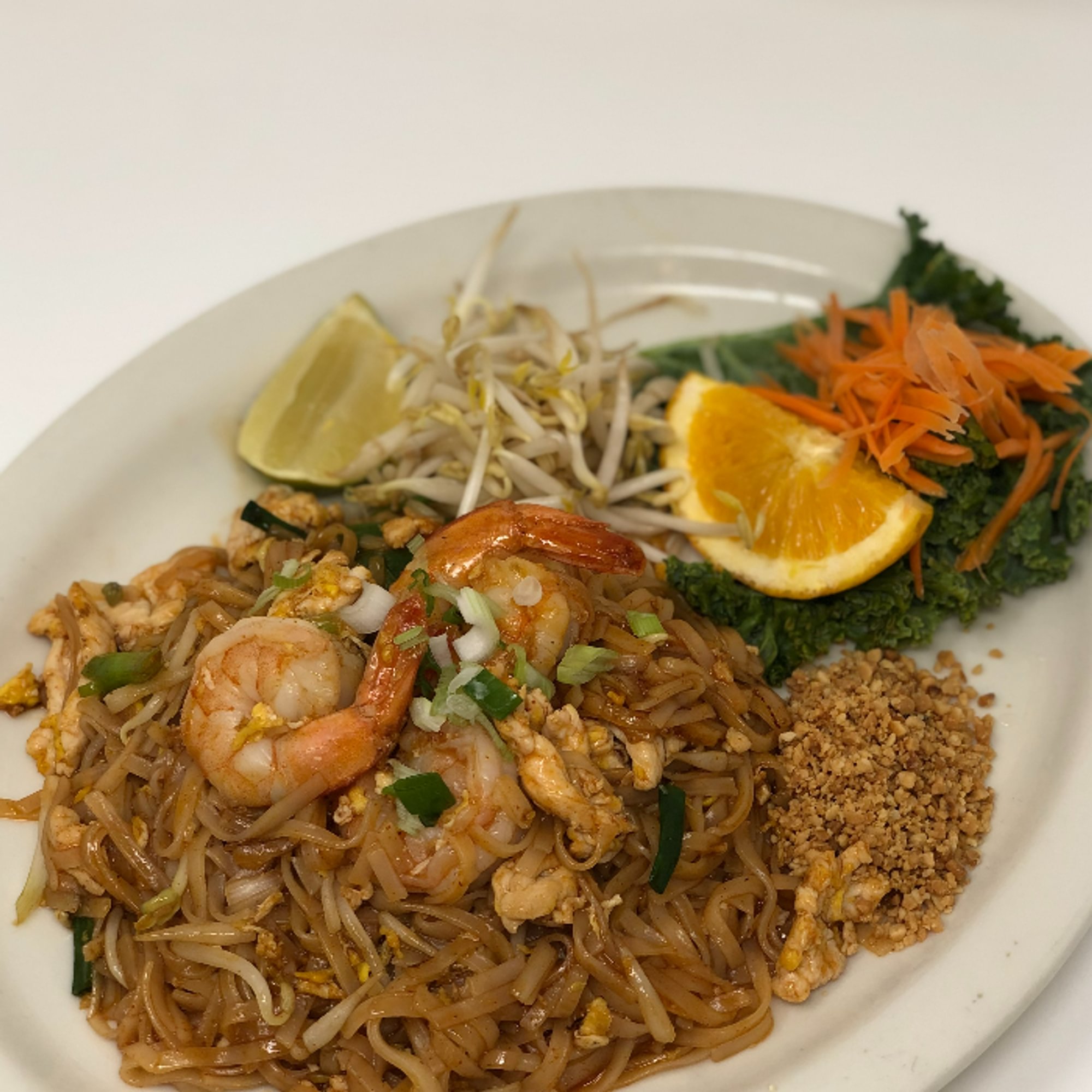 N4. Pad Thai