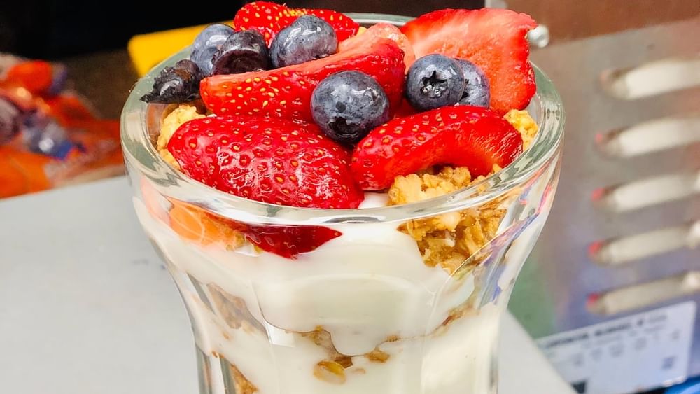 Yogurt & Granola Parfait