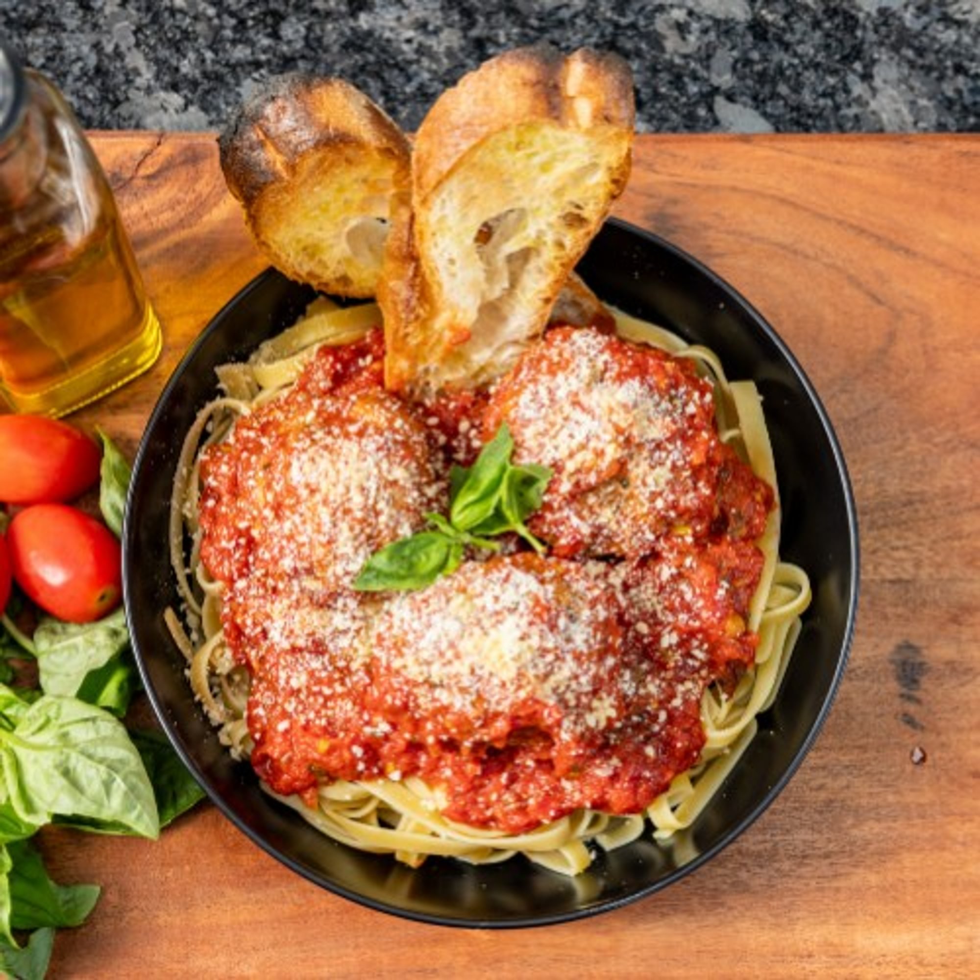 Spaghetti & Meatballs