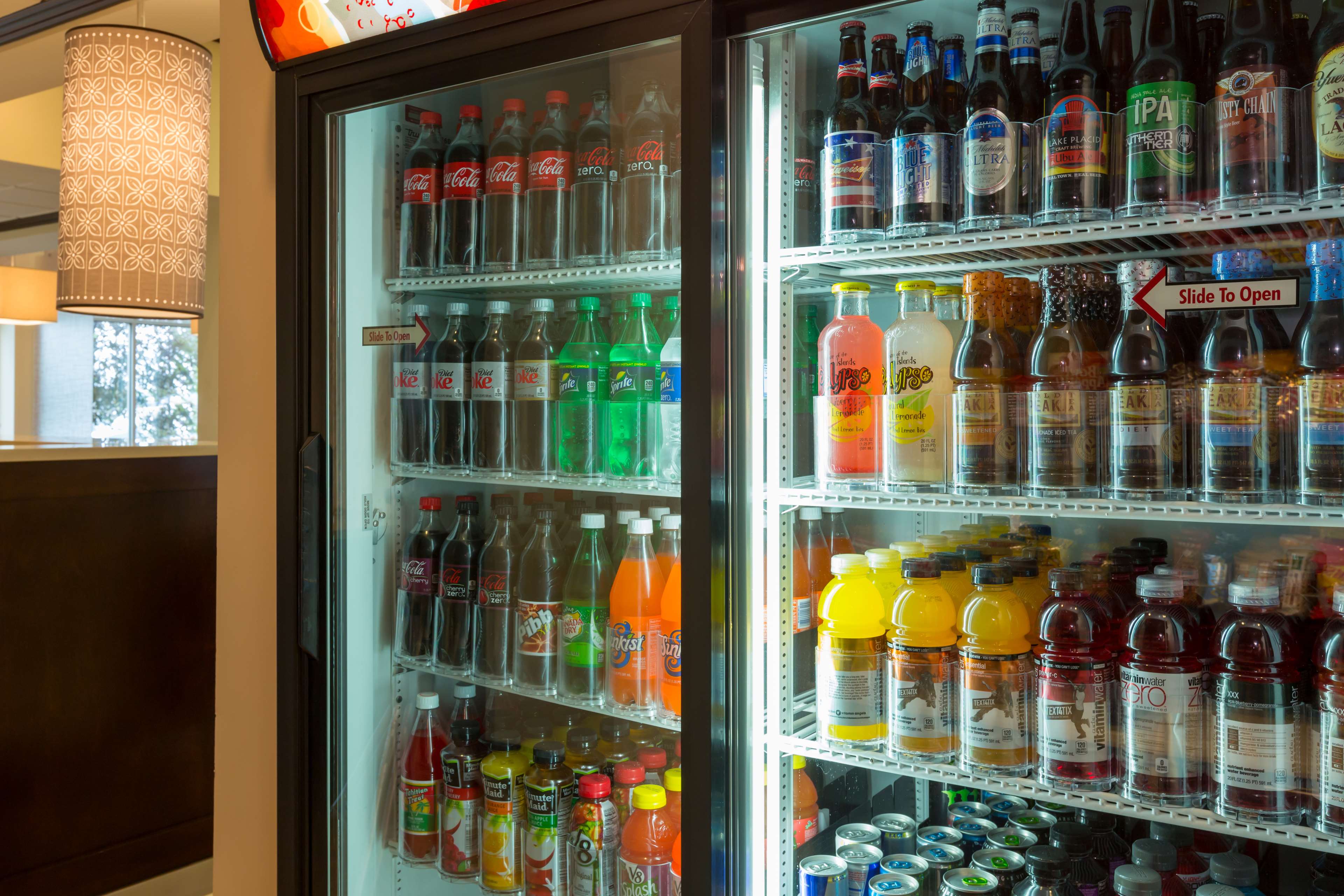 Hilton Garden Inn Buffalo Airport Photo