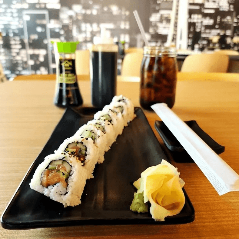 Spicy Salmon Roll