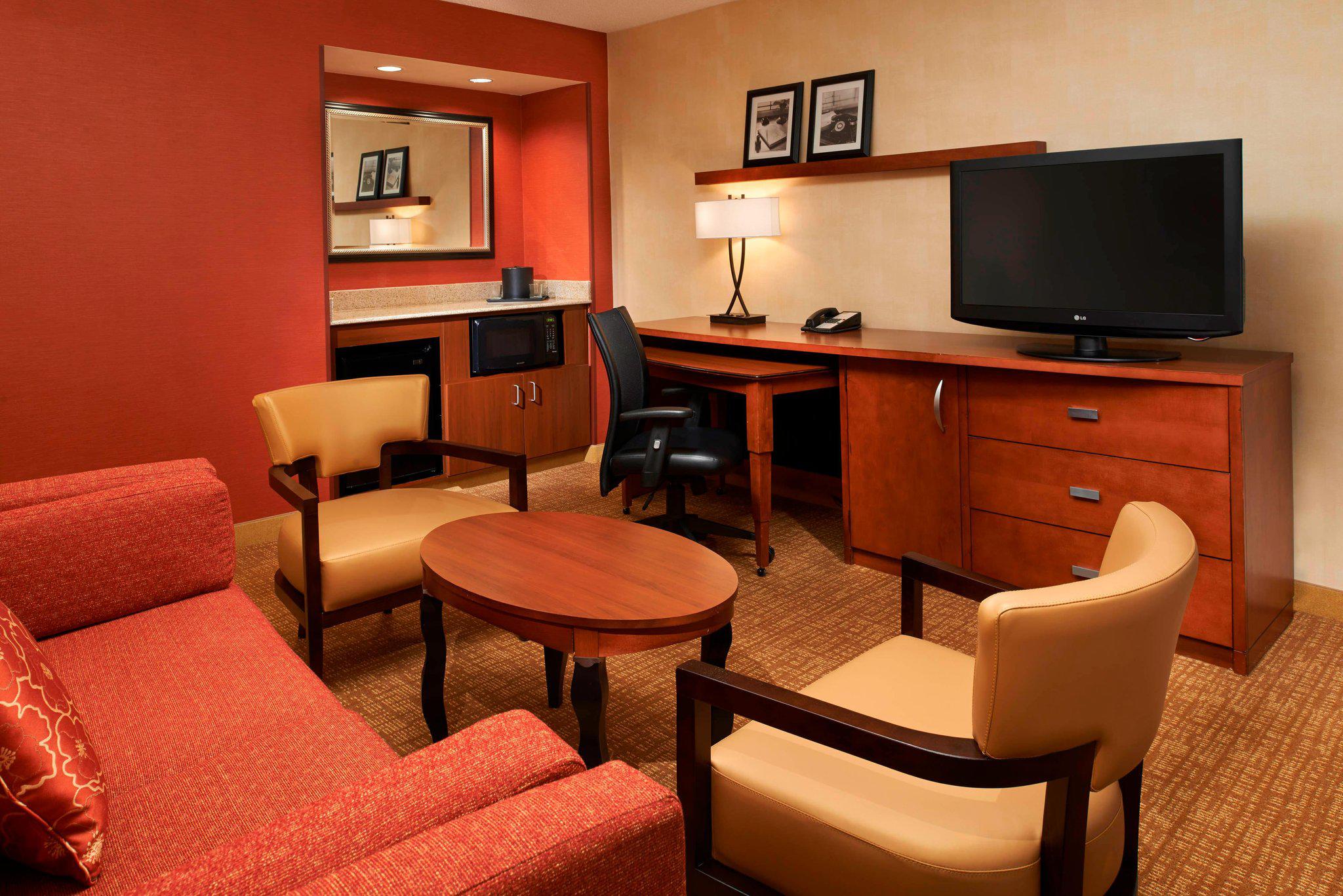 Courtyard by Marriott Chicago Arlington Heights/South Photo