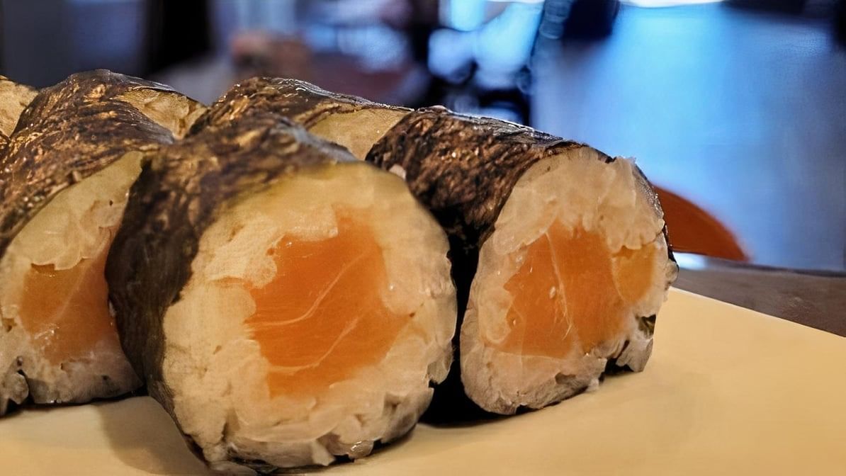 *Salmon Roll