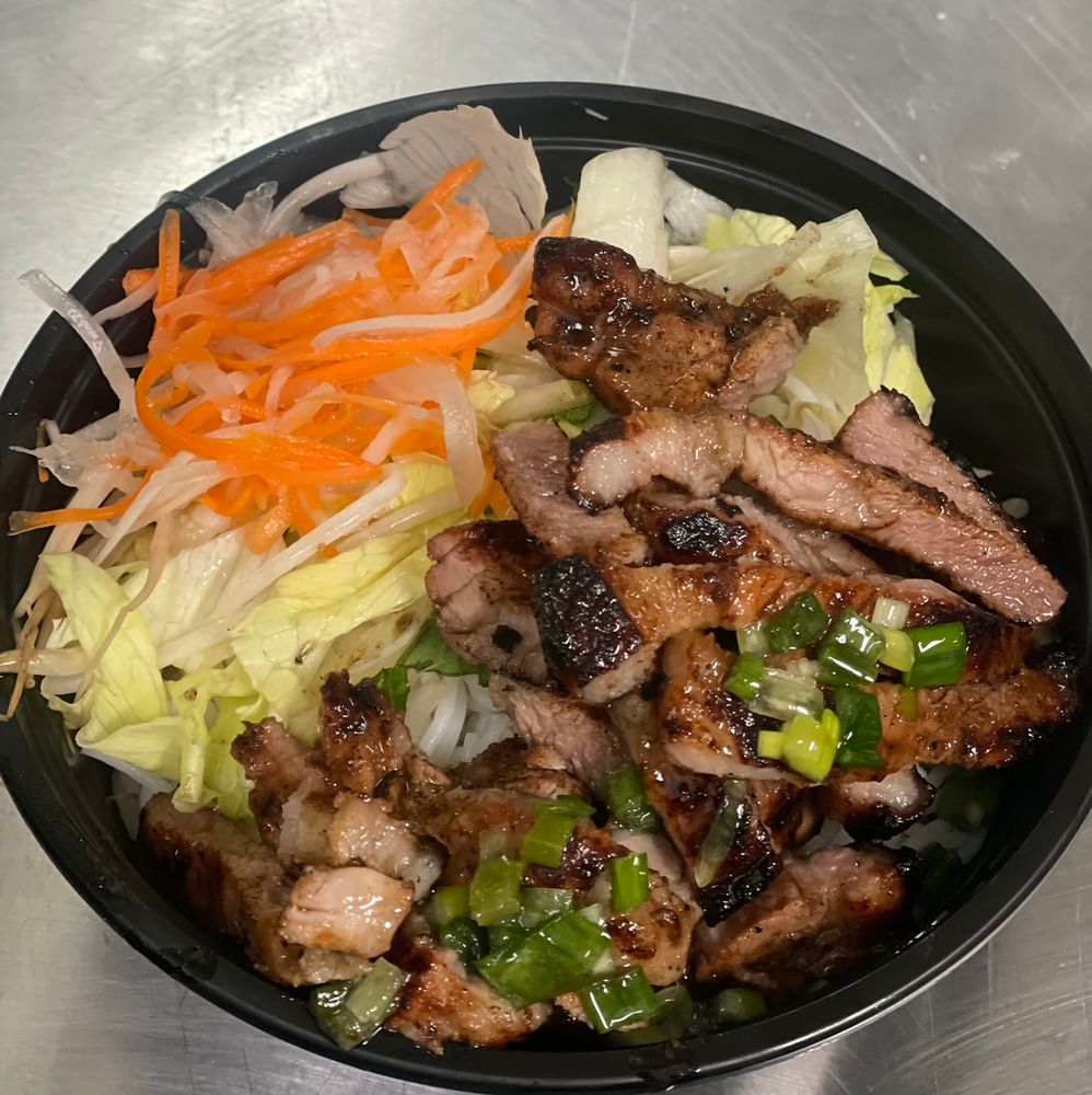 B2. Grilled Pork (Thịt Nướng)