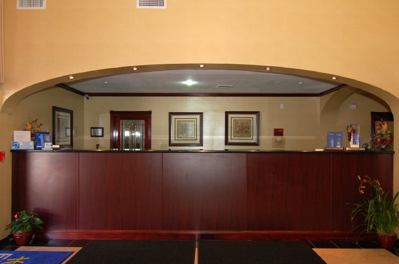 Holiday Inn Express Anaheim West Photo