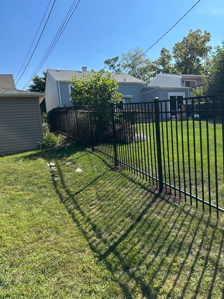 Top Rail Fence Naperville Image