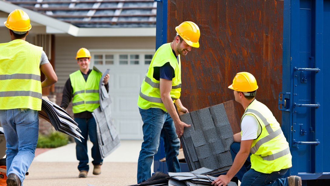 Deluxe Sonoma Roof Repair Logo