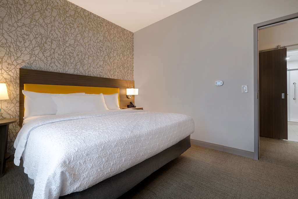 Home2 Suites by Hilton Redding Image